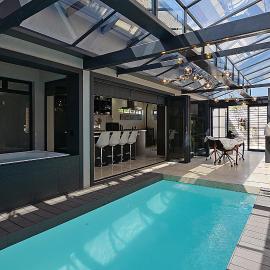Crown Comfort - Affordable luxury - Private Pool & Hot Tub Under Roof