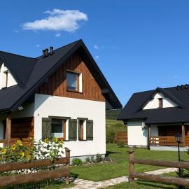 Domki nad rzeką- Smerekowiec, hotel in Smerekowiec