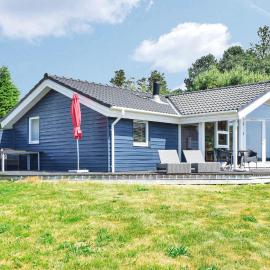 Holiday Home Topmejsevej Knebel Ix, hotel a Knebel