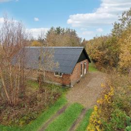 Lovely Home In Hurup Thy With Wifi, hotel sa Sønder Ydby
