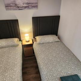 Dublin Deluxe Twin or king bed Studio Near Airport & City