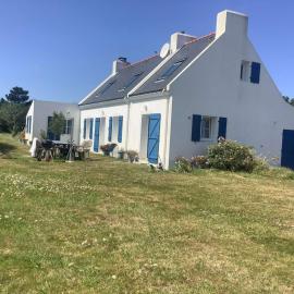 Maison 3 étoiles à Sauzon : Vue Mer, WIFI, 4 Chambres - FR-1-418-36, hotel in Sauzon