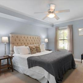 305 W Taylor Garden