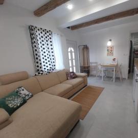 KukoriQ 2 Apartman, hotel din Siklós