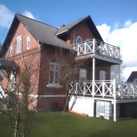 Apartment with balcony in villa Hojer, hotel em Højer