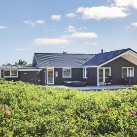 Four-Bedroom Holiday Home In Vestervig