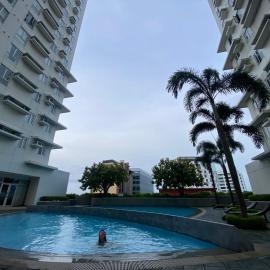 Condo near ATC- Molito Alabang, Muntinlupa, hotel v mestu Manila
