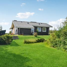 3 Bedroom Awesome Home In Kalundborg, hotel in Kalundborg