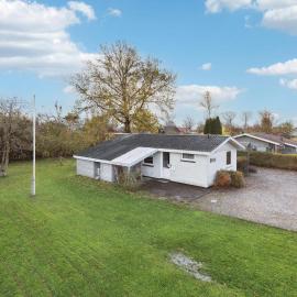 Two-Bedroom Holiday Home In Sydals, hotel in Skovbyballe