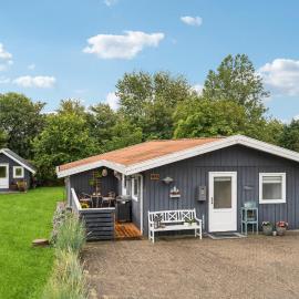 Amazing Home In Hemmet With Wifi