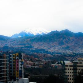Depto amplio soleado 3D con Vistas Panorámicas frente a Embajada EEUU