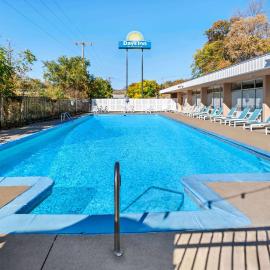 Days Inn by Wyndham Dubuque, hotel en Dubuque