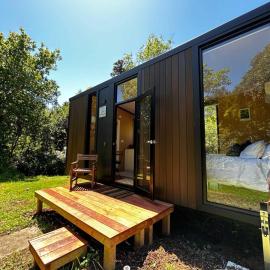Kereru Creek by Tiny Away, hotell sihtkohas Tataraimaka