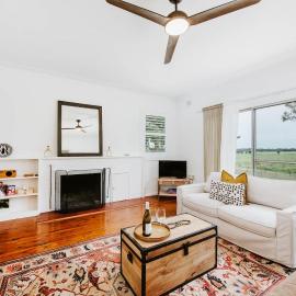 Burrundulla Farmhouse - Tranquil Country Allure
