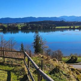 Lechbruck am See Feriendorf Hochbergle Haus 36، فندق في ليتشبروك