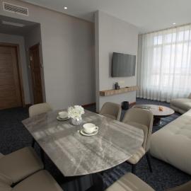 Khangain Tugul Hotel, hotel em Tsetserleg