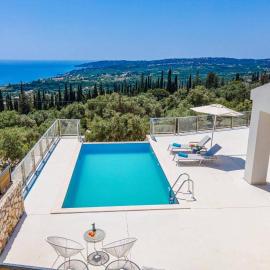 Villa Olive Cottage by Villa Plus, Hotel in Mousata