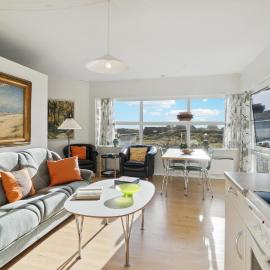 2 Bedroom Beach Front Apartment In Fanø, hotel a Fanø
