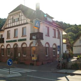 Gasthaus Löwen, hotel u gradu Unterreichenbach