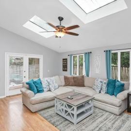 4BR on Henderson - Walk to USC