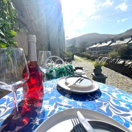 Mynydd A Môr, Hotel in Trefor