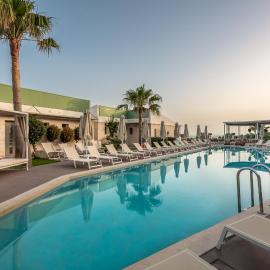 Aloe Boutique Hotel & Suites - adults only, hotel v mestu Almirída