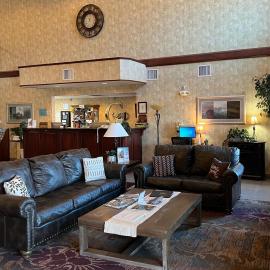 GrandStay Hotel & Suites Becker, hotel sa Becker