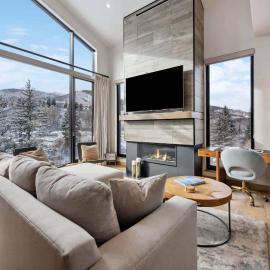 Riverfront Lodge 308 by East West Hospitality