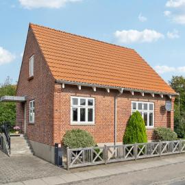 2 Bedroom Cozy Home In Ryomgård، فندق في Ryomgård