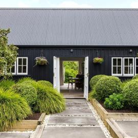 Hawthorn Cottage - Deluxe Private Guesthouse, hotell i Tamahere