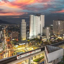 H Avenue Sasang Station Residence Hotel, hotel v destinácii Pusan