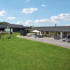 Four-Bedroom Holiday Home In Haderslev, hotel em Haderslev
