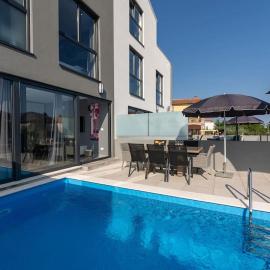 Casa Levant by Briskva