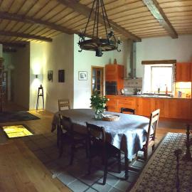 Pada ait, Hotel in Pada