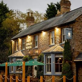 The Olde Coach House Inn，阿什比聖勒傑斯的飯店