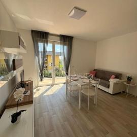 Appartamento vicino a Como, hotel en Mozzate