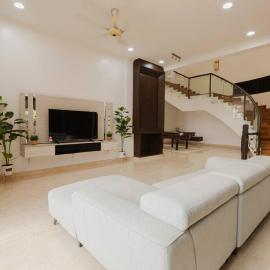Gelugor 2Storey Big Bungalow 23pax with BBQ Snooker, hotel in Gelugor