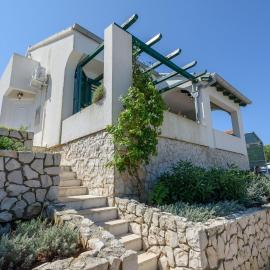 House Mirta, hotel u gradu Veli Rat