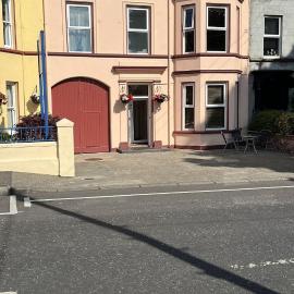 An Caislean Corratavey Guest House, hotel a Ballycastle