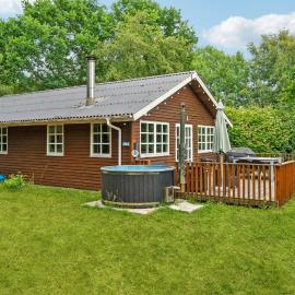 Amazing Home In Thyholm With Wifi