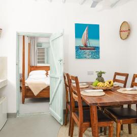 Zanzibari Paje Studios, 4 private Studios, plunge Pool, 2min to Paje Beach