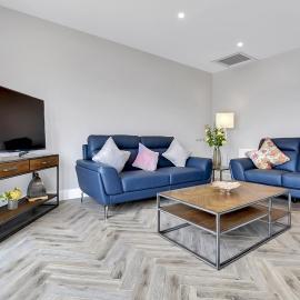 BayView Lodge 3-Bedroom Sea View Apartment, hotel in Downings