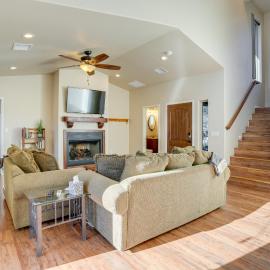 4 Mi to Hiking! Prescott Home w/ Furnished Patio