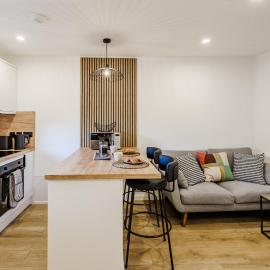 Luxurious One Bedroom Apartment, hotel in Perth