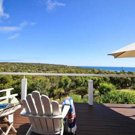 The Whale Lookout, Eagle Bay, hotel in Dunsborough