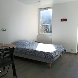 Studio 2, hotel in Moirans-en-Montagne