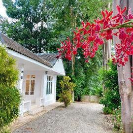Silpasom ARTstay, hotel in Ban Tha Kham