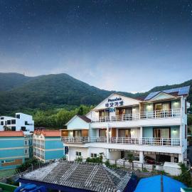 Geoje Ocean Love Pension
