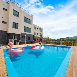 Namiseom 2020 Spa Poolvilla, khách sạn ở Chuncheon
