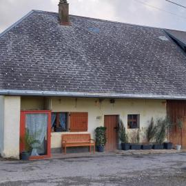 Vers La Grange, hotel v mestu Arbusigny
